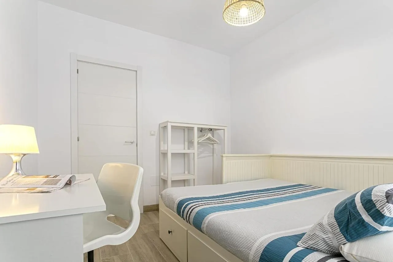 Precioso Apartamento Con Patio Malaga Spain